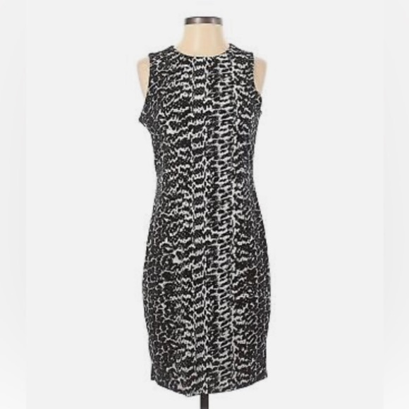 LIKE NEW Vince Camuto Animal Print Dress Size M - Picture 1 of 7
